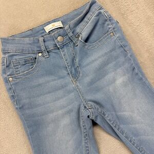 Austin Landing Jeans Women's 0/24‎ Flare Whiskered Light Wash Denim Heart Wing